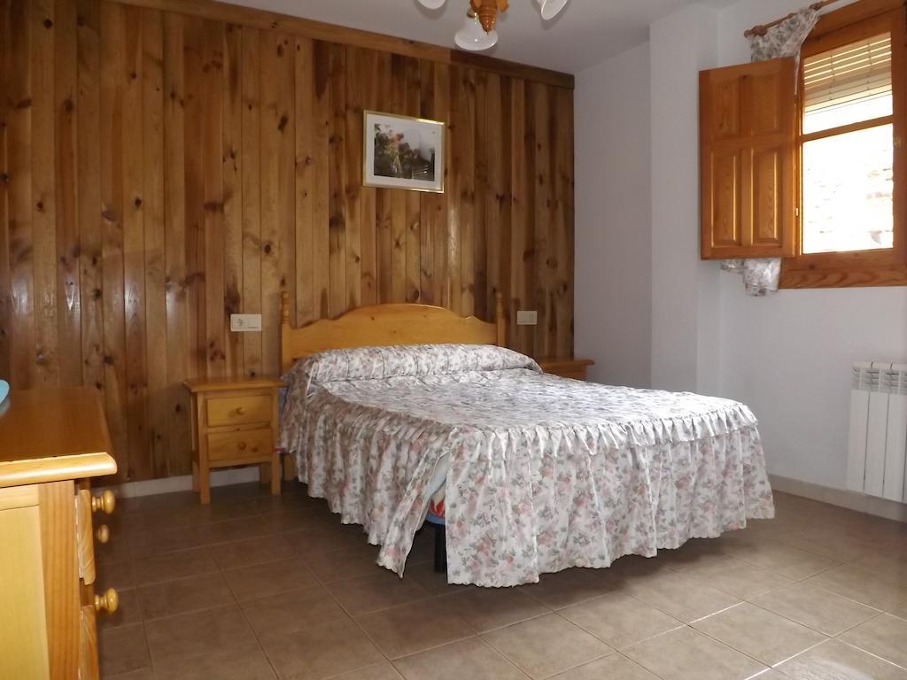 Alojamiento Rural Mirador Del Avellano アルプハラ・デ・ラ・シエラ 部屋 写真